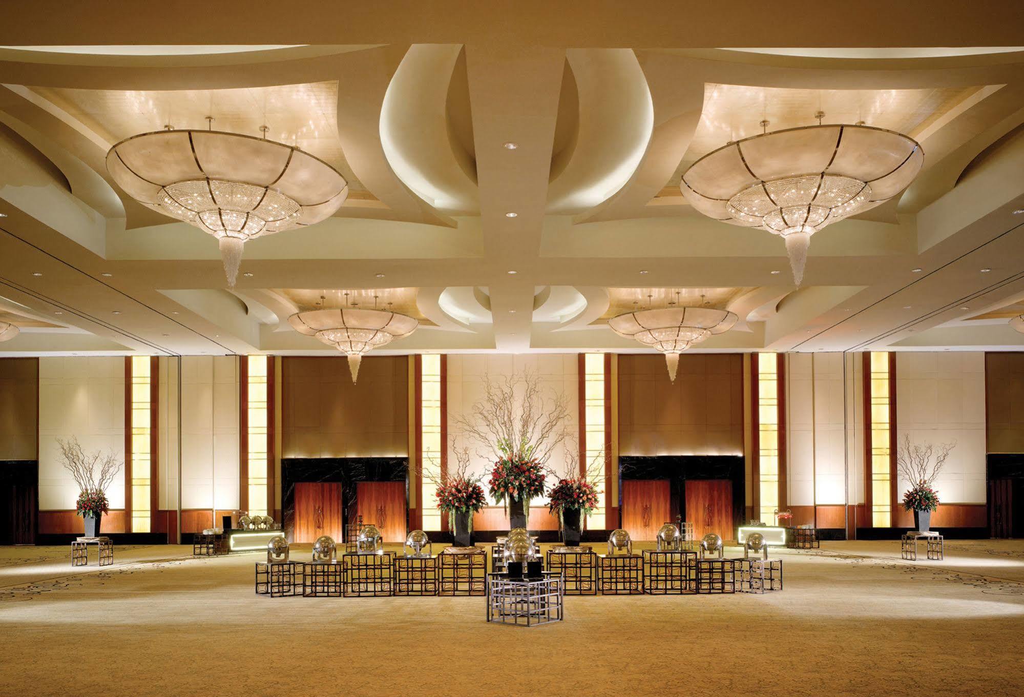 The Ritz-Carlton Jakarta, Pacific Place Eksteriør bilde